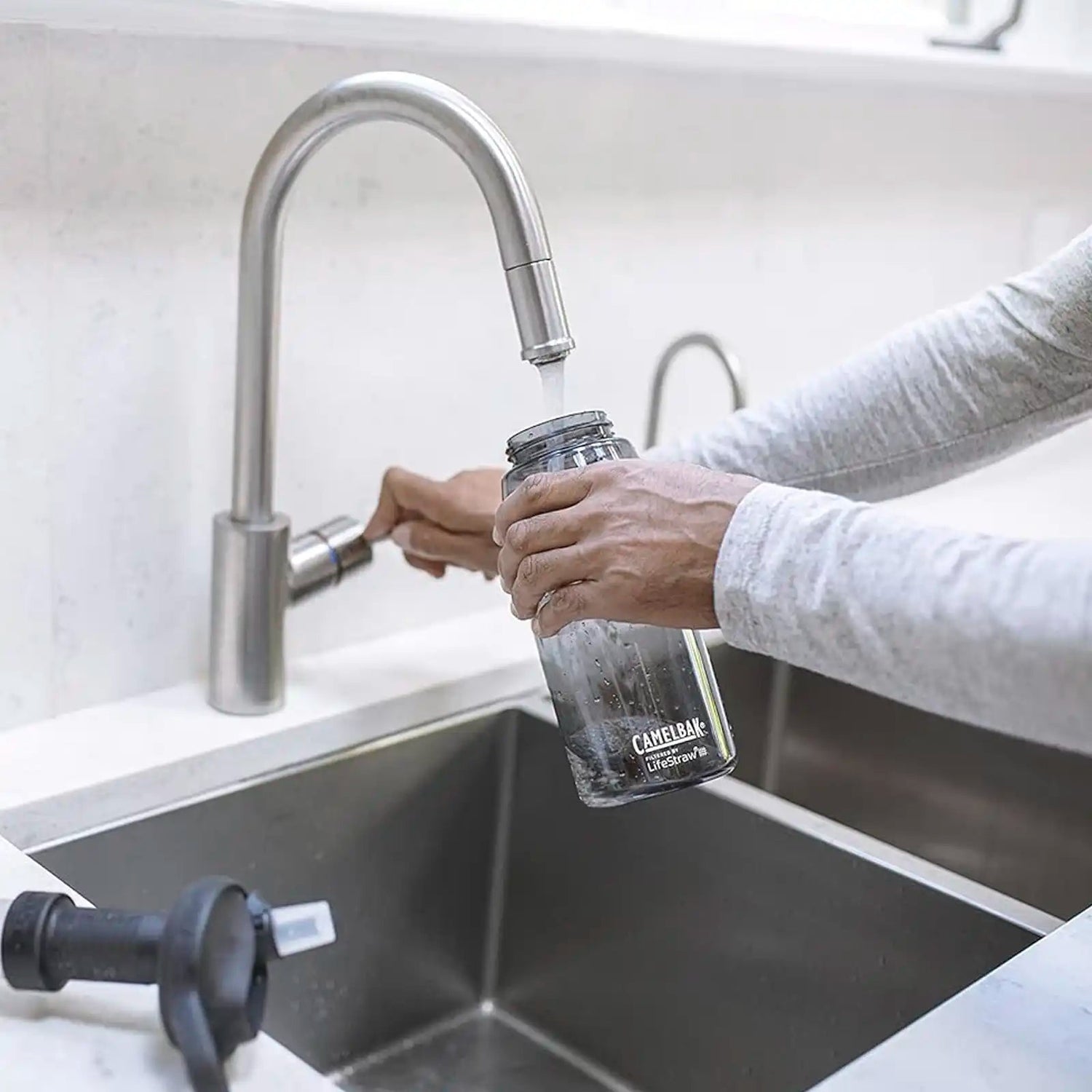 Camelbak Eddy+ 1 L filtered by LifeStraw - Clear - Goedvoorbereid.nl