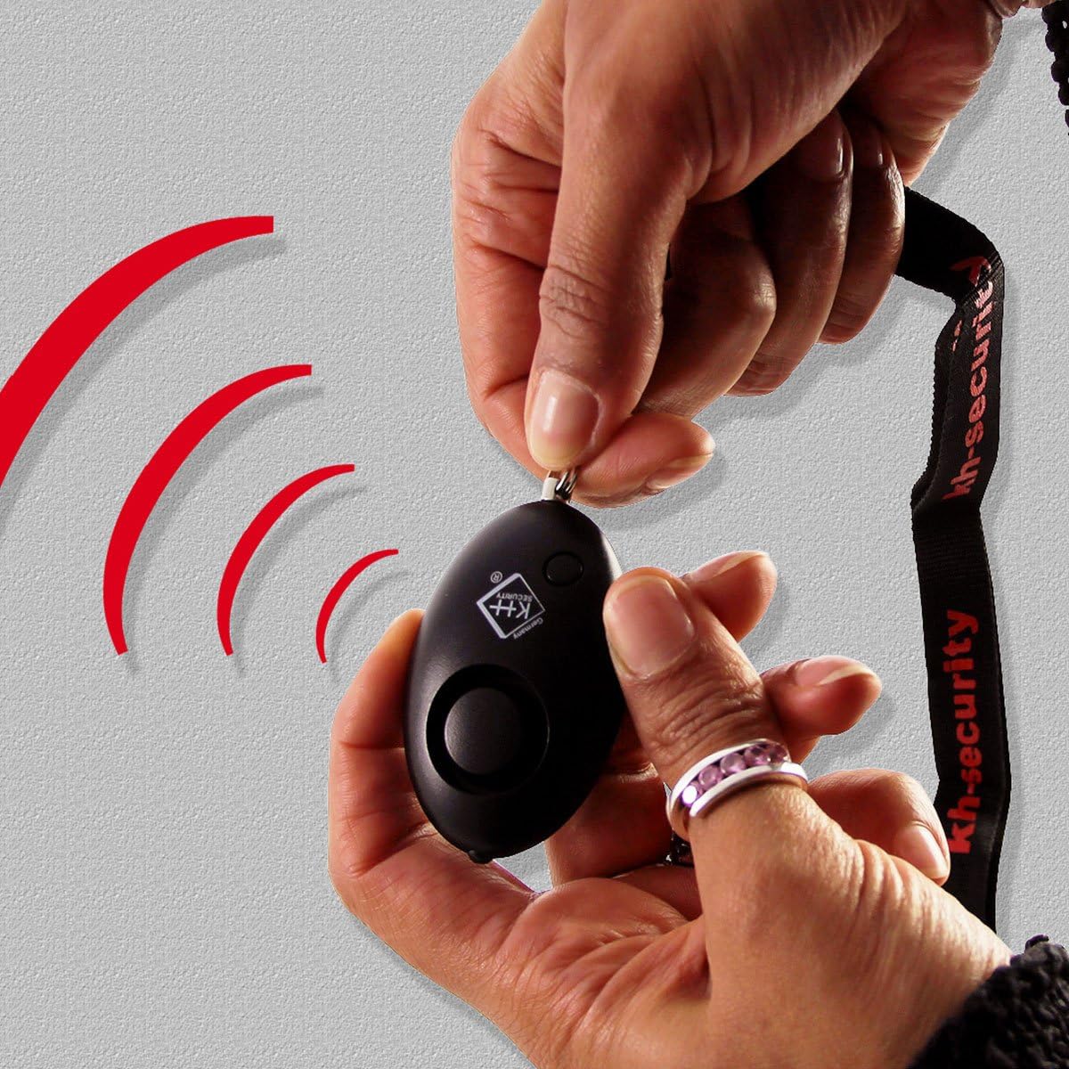 KH Security Sleutelhanger alarm met LED licht (zwart) - Goedvoorbereid.nl