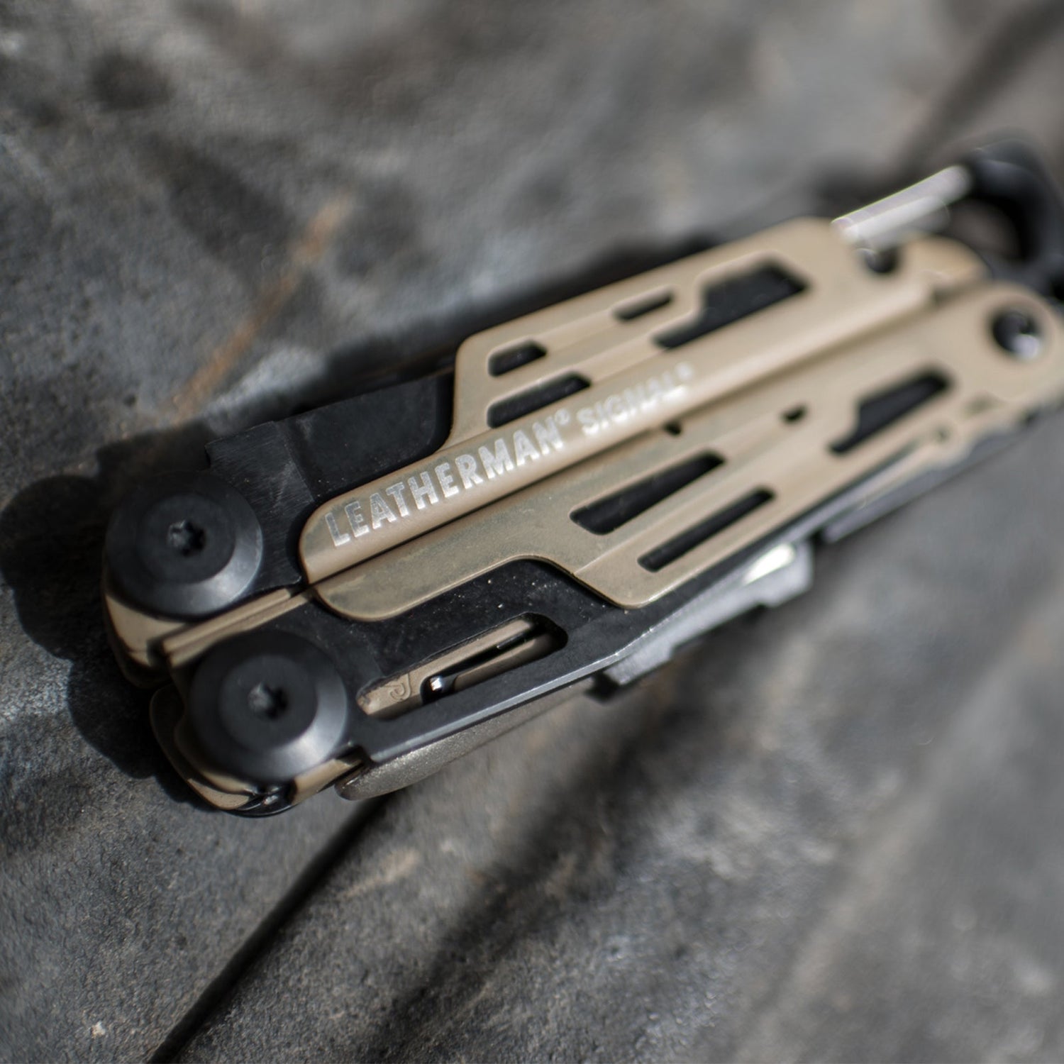 Leatherman Signal Coyote Survival Multi - tool - Goedvoorbereid.nl