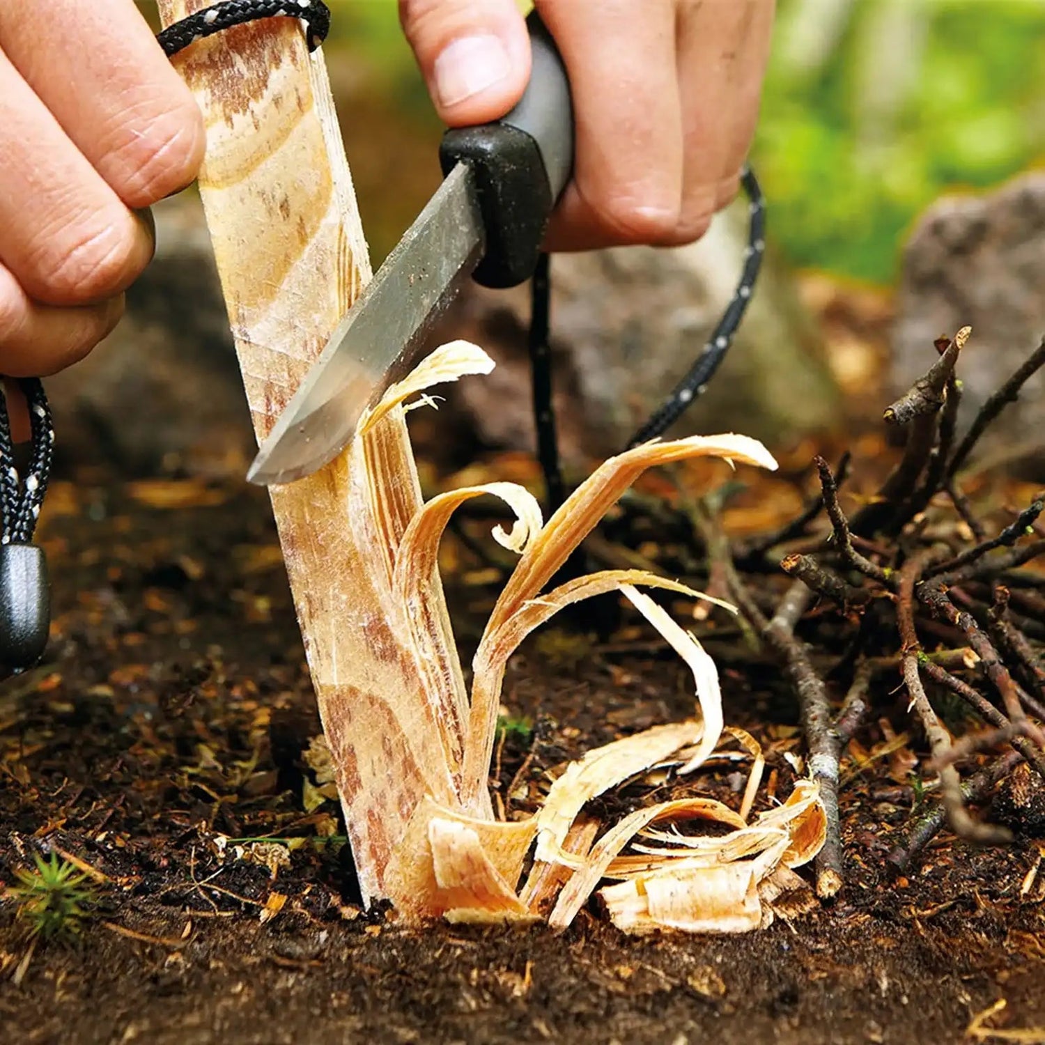 Light My Fire - Tinder on a rope - Goedvoorbereid.nl