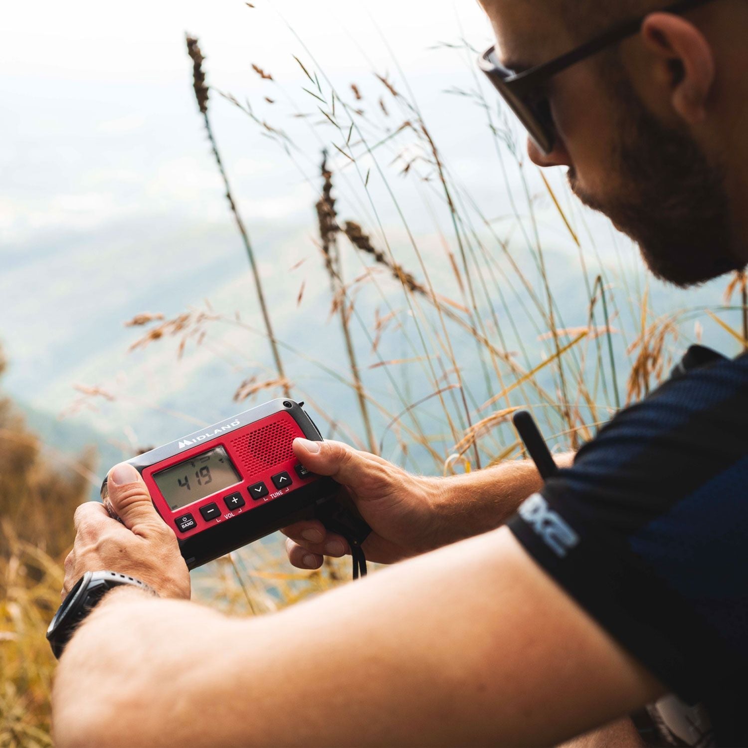 Midland ER250BT Multifunctionele noodradio (Powerbank, zaklamp, bluetooth speaker) - Goedvoorbereid.nl