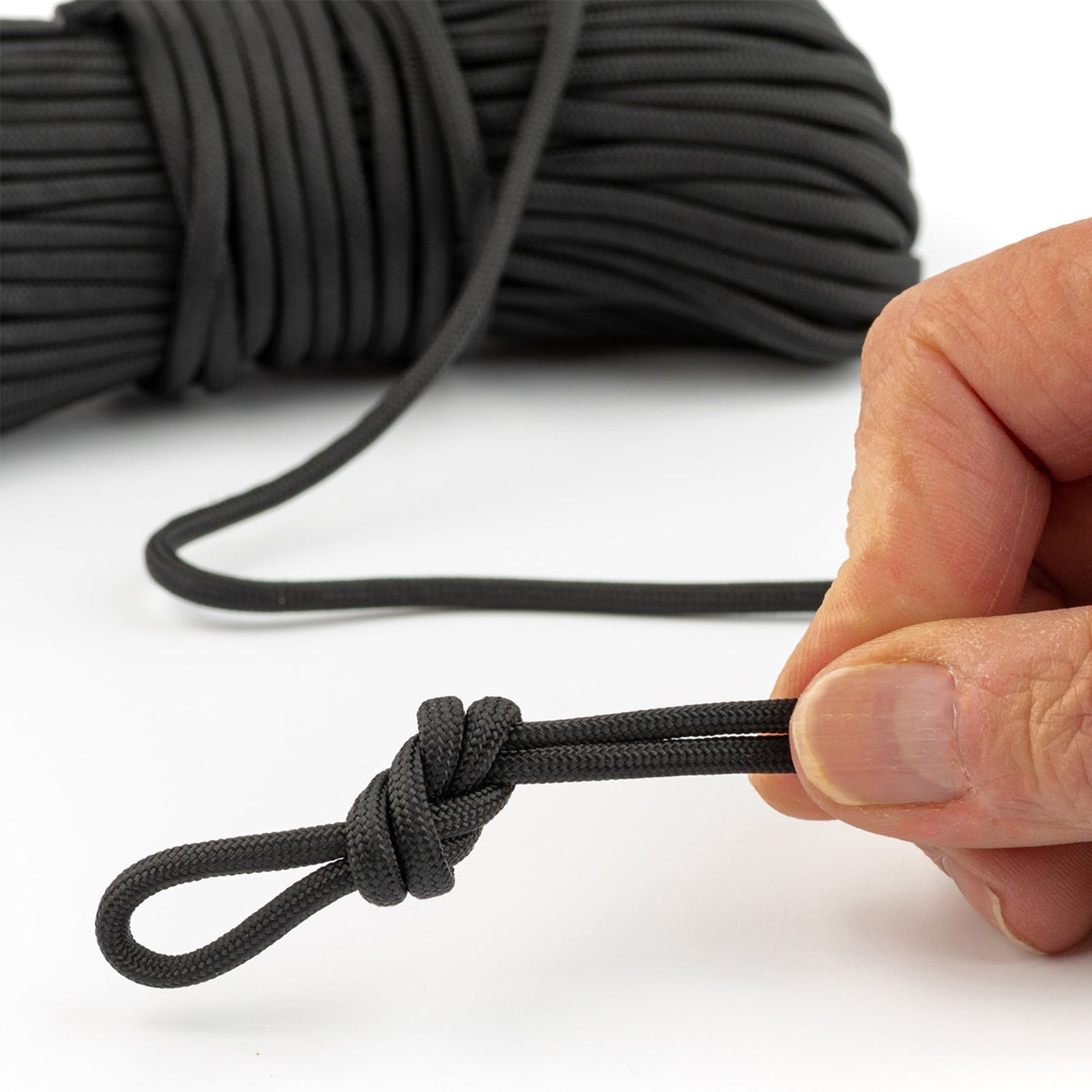 S.O.L. 550 Paracord 30,5m + carabiner - Goedvoorbereid.nl